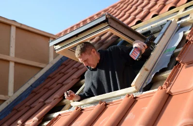 Pose de fenêtres de toit Velux à la Forteresse